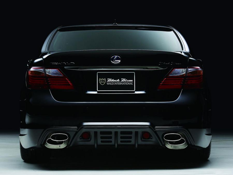  Lexus LS600h Black Bison Edition by Wald 2010 года  (фото 4 из 5)